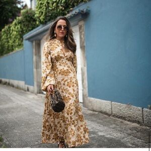 BLOGGERS FAVE! Zara Midi Floral Print Dress Sz M NWT